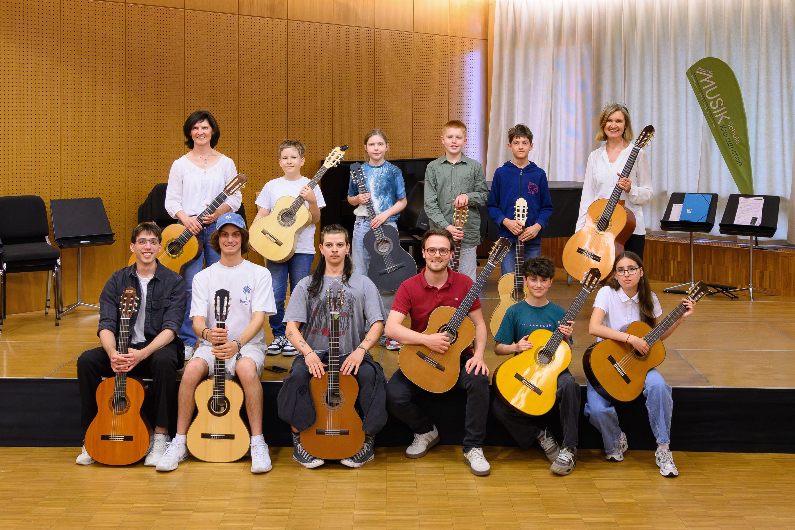 Gitarrenorchesterkonzert "Gitarre ...Total!"