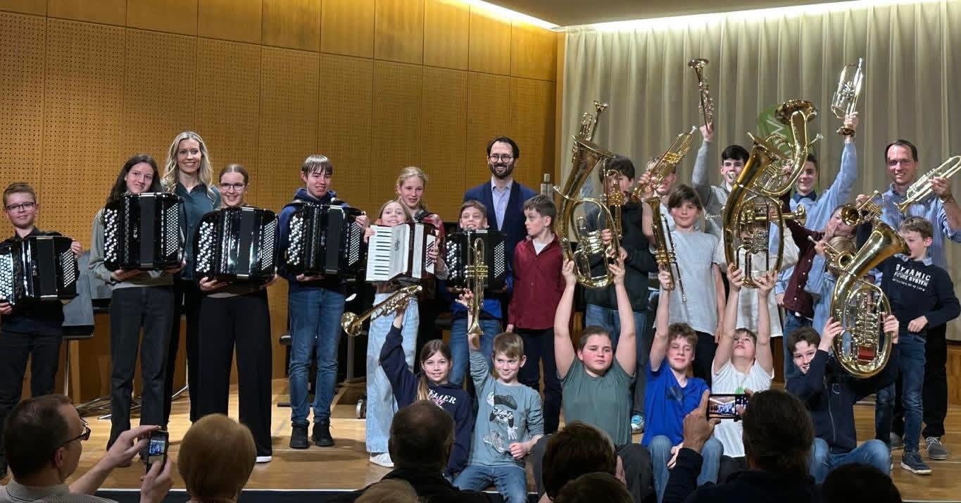 Klassenabend Festival - Tag 7 "Musik einatmen" - Akkordeon, Trompete, Tenorhorn